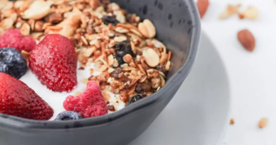 Overnight oats in a jar topped with fresh berries and nuts, illustrating a simple, healthy Meal that is easy to prepare